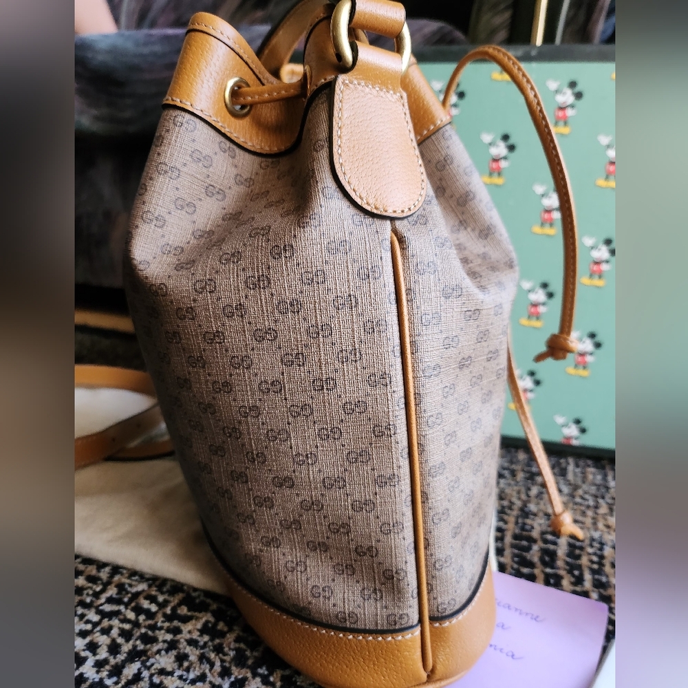 Gucci x Disney Mickey Bucket Bag - Picture 10 of 12